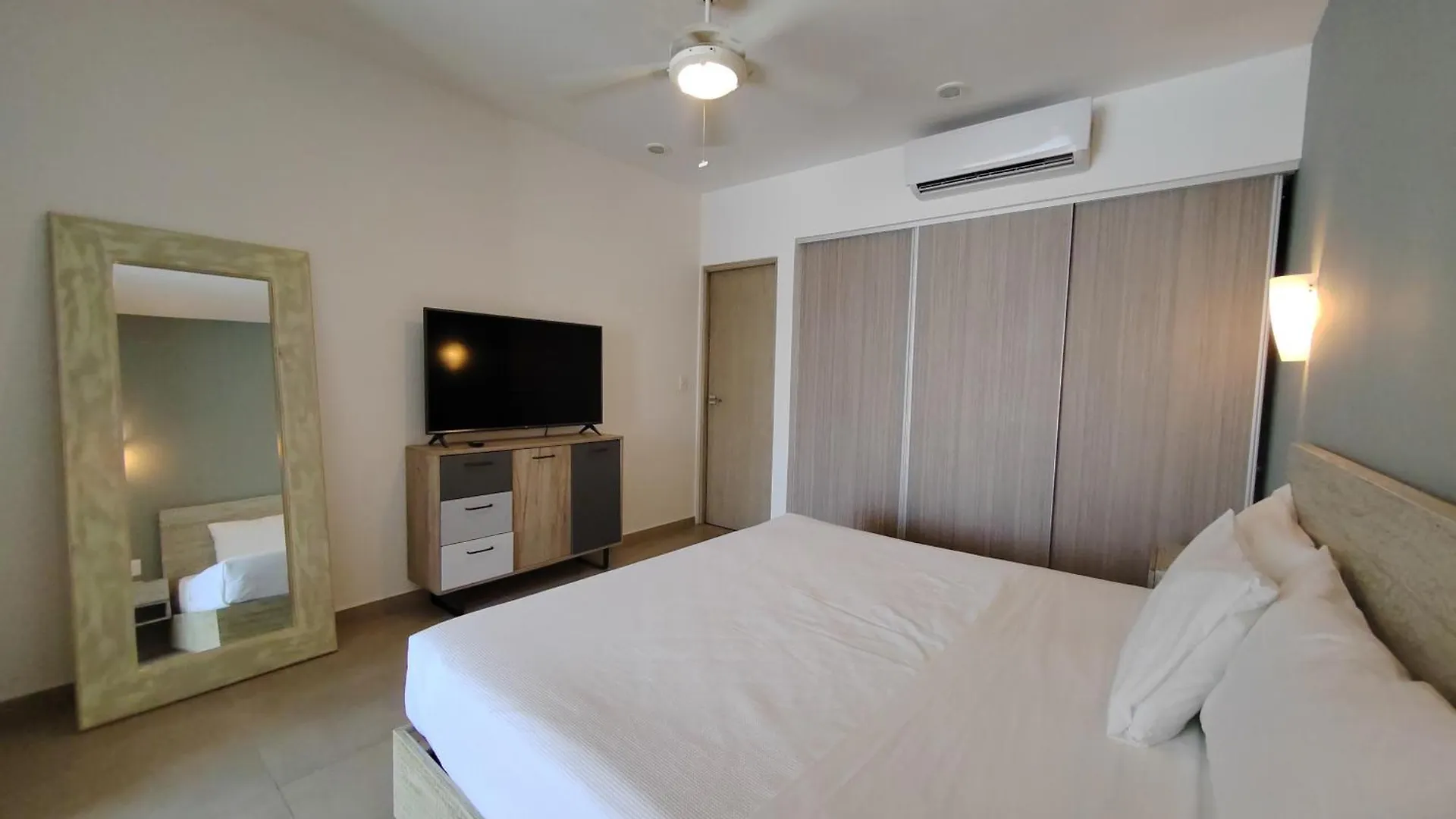 Luxury Apartment Steps From 5Th Av Rooftop Pool By Yeah Playa del Carmen